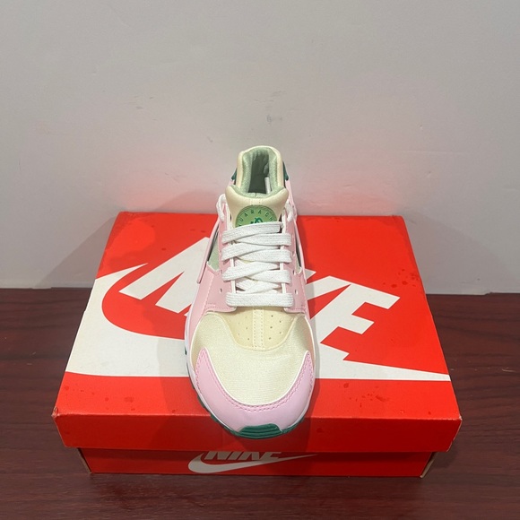 Nike, Girls, Huarache Run SE, DQ0517 600, Pink, Green & White - Picture 13 of 13